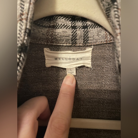 Plaid Cardigan Shacket - Picture 8 of 8